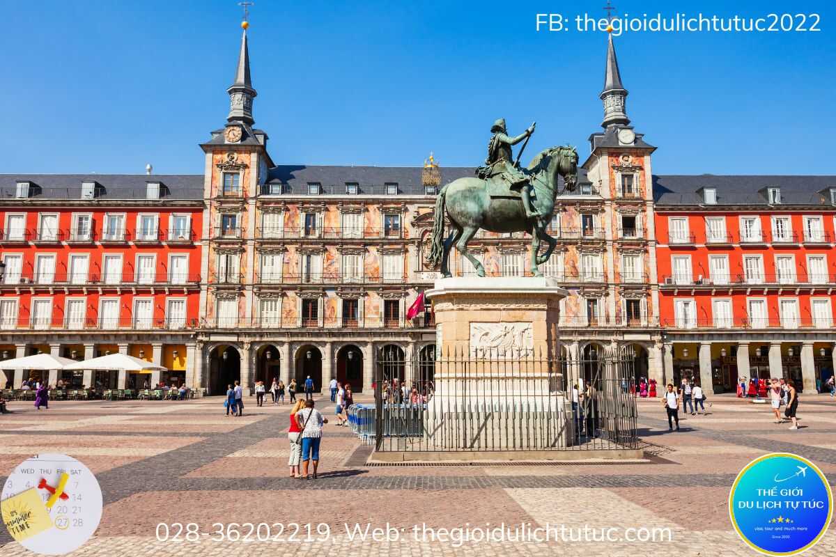 Quảng trường Tây Ban Nha Madrid-thegioidulichtutuc