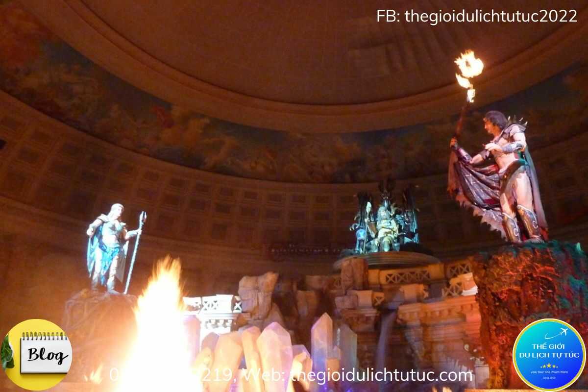 Du lịch Las Vegas vê đêm không thể thiếu show Fall Of Atlantis-thegioidulichtutuc
