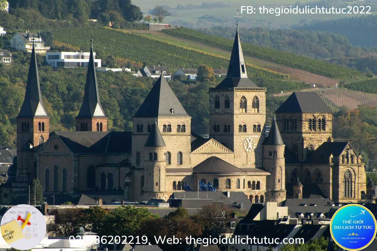 Nhà thờ Trier-thegioidulichtutuc