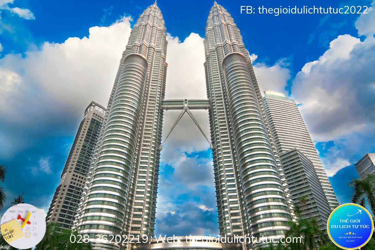 Tháp đôi Petronas-thegioidulichtutuc