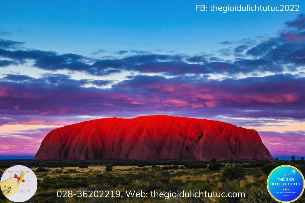 Hoàng hôn Uluru-thegioidulichtutuc